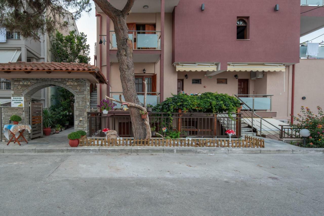 Stavros Compass Hotel Sarti Bagian luar foto